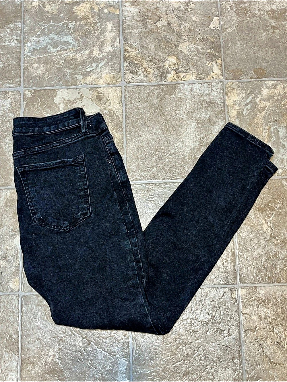 ana Skinny Jeans in Black